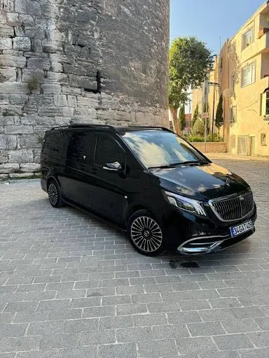 Istanbul Airport Private Transfer by Minivan